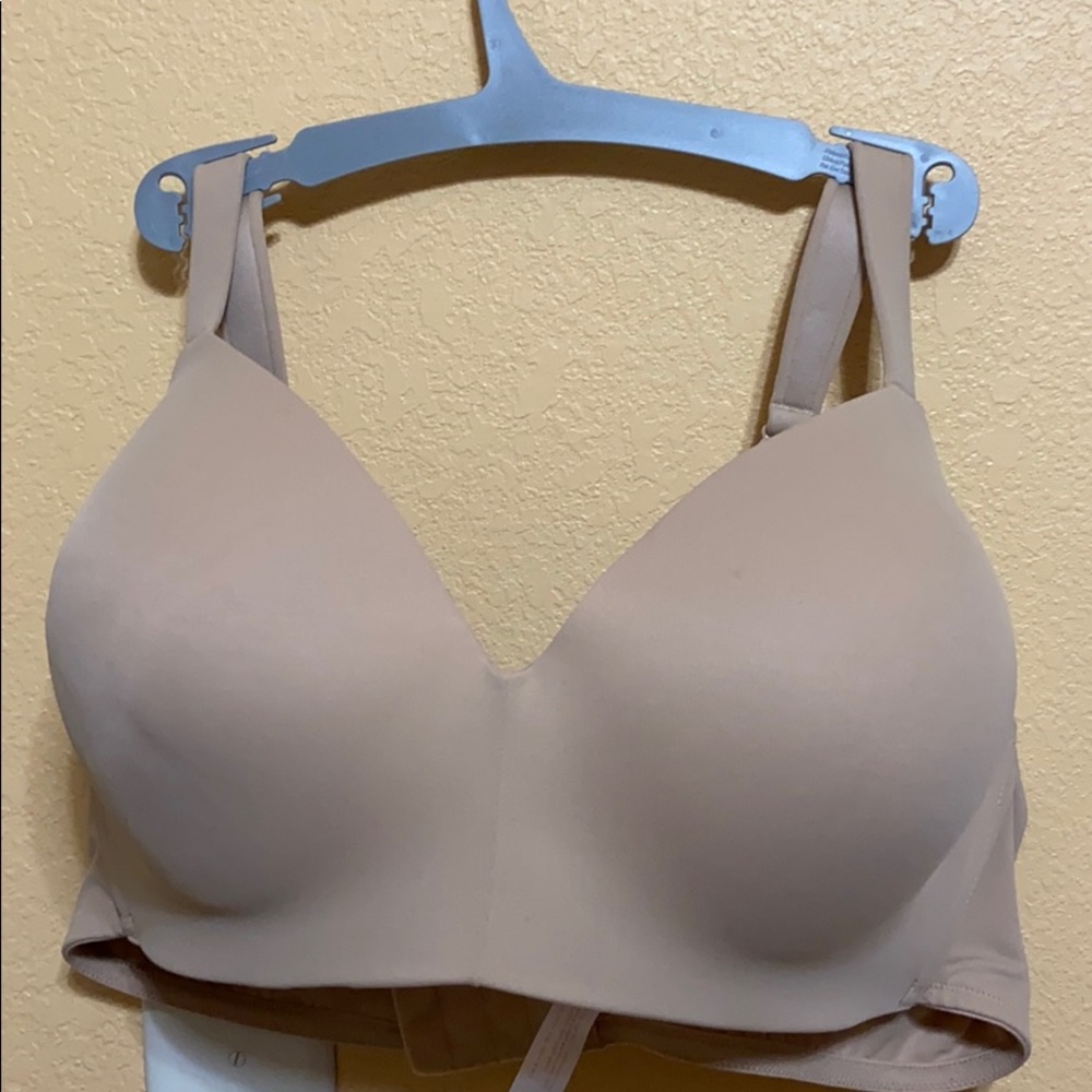 Nude Cacique bra 44C only worn once